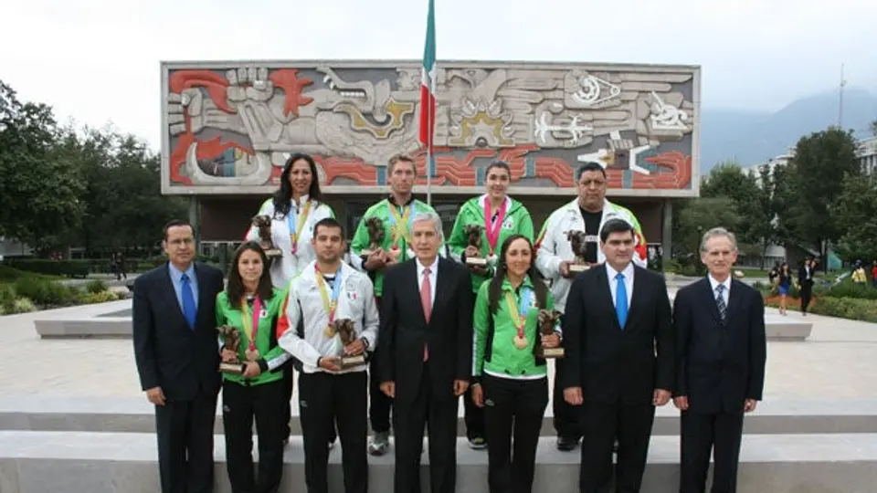 Conmemoran a atletas en el Tec por los JP