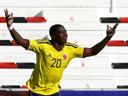 ose Valencia Arrechea celebra tras anotarle a México. FOTO: AP