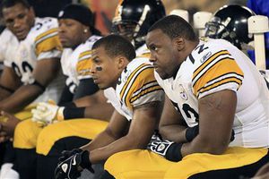 Acereros caen 20-3 ante 49ers y siguen segundos en la AFC Norte