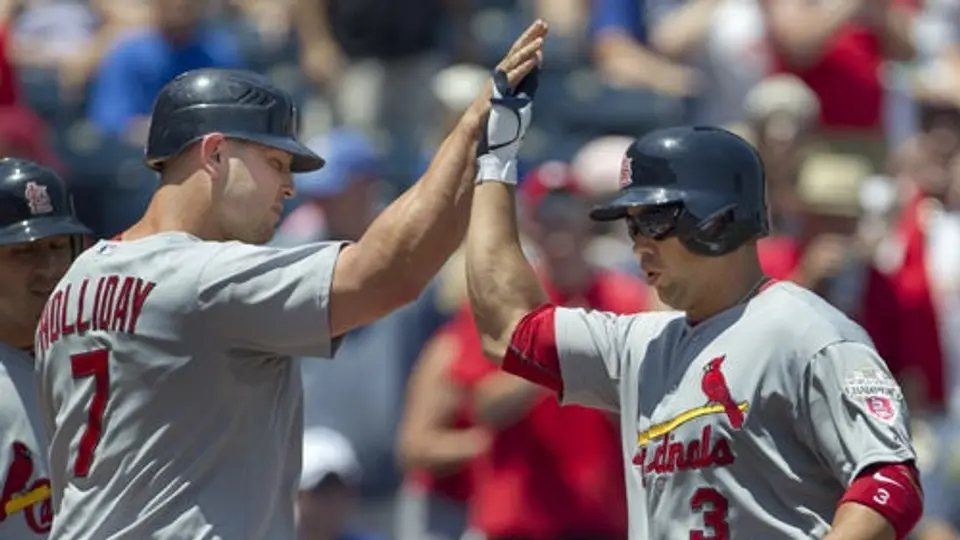 Cardenales blanquean a Cachorros