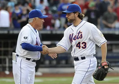 Apela Mets en busca de no-hitter' de Dickey