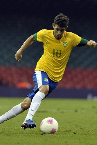 Oscar porta el '10' en Brasil | EFE