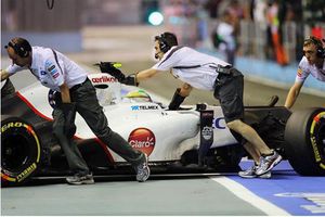 Checo', molesto por desempeño de su coche