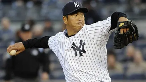 Kuroda se queda con Yanquis otro año