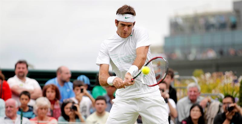 Juan Martín Del Potro devuelve la bola al italiano Flavio Cipolla. FOTO: EFE