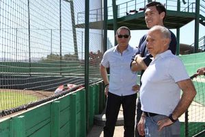 Eduardo Nájera se reencontró con el beisbol