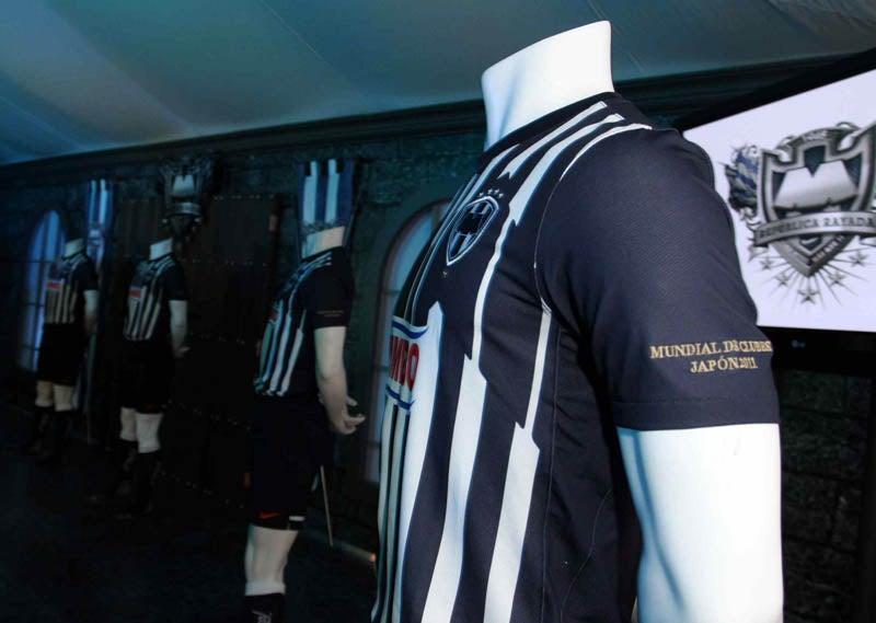 La playera no tiene grandes cambios, más que en anunciantes. FOTO: MEXSPORT