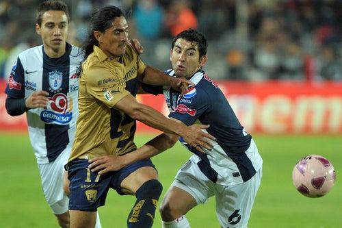 Pumas no gana fuera de casa