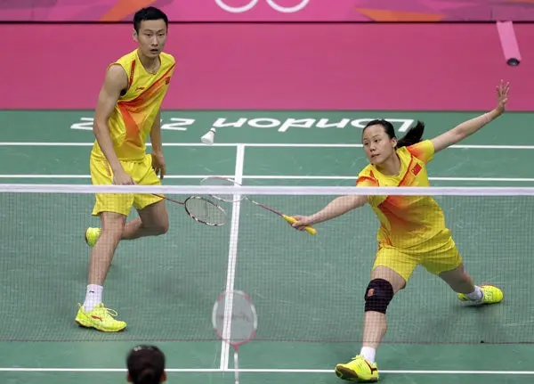 China, Oro y plata de bádminton mixto