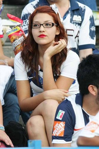 Las guapas en el Rayados vs Hidrorrayos en el Tec
