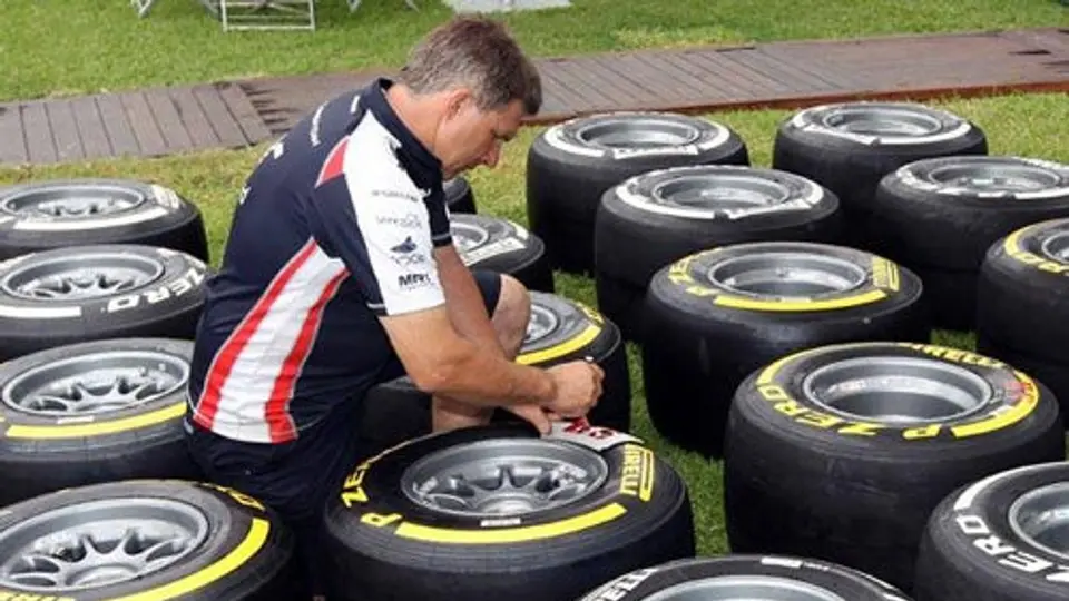 Pirelli lanzará nuevas llantas en el GP de Gran Bretaña