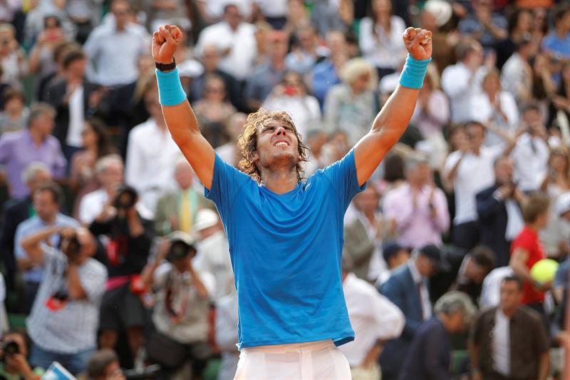 Nadal celebró con los brazos extendidos al cierre del juego. FOTO: EFE