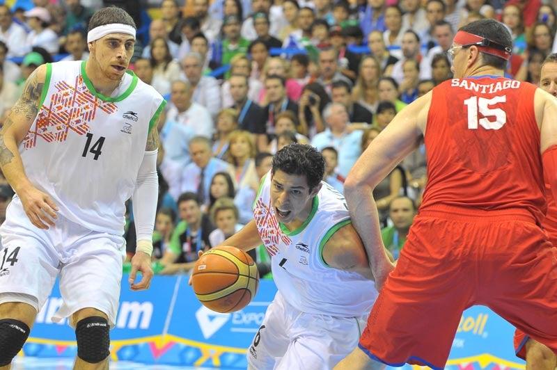 Los jugadores cometieron errores que costaron la medalla áurea. FOTO: EVA BECERRA