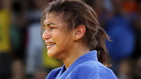 Sarah Menezes da a Brasil Oro en Judo