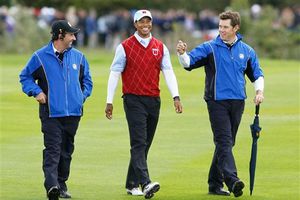 Tiger se prepara para jugar torneo en Tailandia