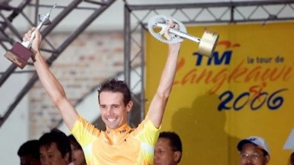 Ex compañero de Armstrong confiesa doping