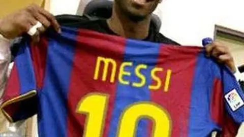 Kobe reta a Messi a invertir papeles
