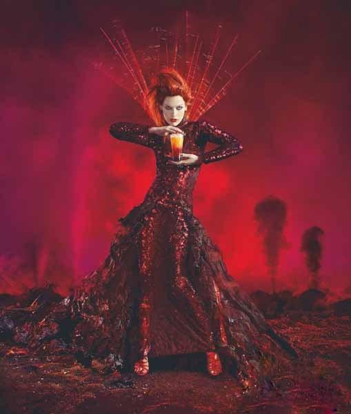 La actriz posó para la nueva campaña de vinos de la marca Campari. (FOTO: camparigroup.com)