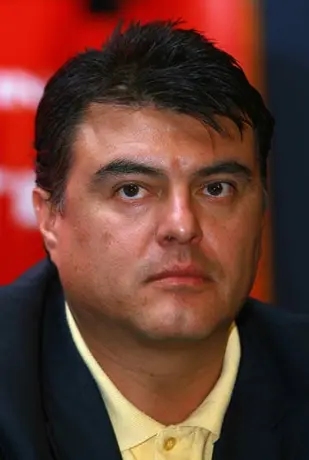 Mercenario pide reestructura en marchismo