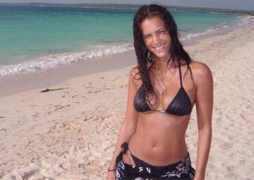 Una de sus principales características son las diminutas prendas que luce esta venezolana en el melodrama. FOTO: FACEBOOK