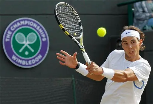 Rafa Nadal enfrenta  a Mardy Fish en el duelo de Cuartos de Final en Wimbledon | AP