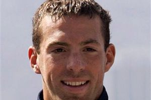 Muere nadador norteamericano en plena competencia