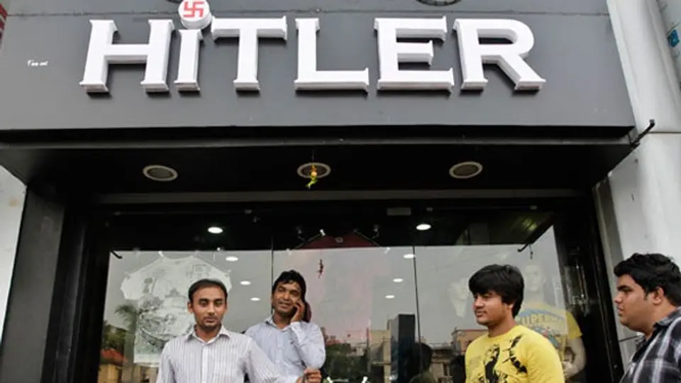 Causa polémica una tienda de ropa llamada 'Hitler'