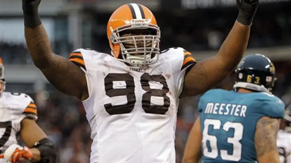 Jacksonville cae 14-10 ante Cleveland