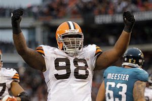 Jacksonville cae 14-10 ante Cleveland