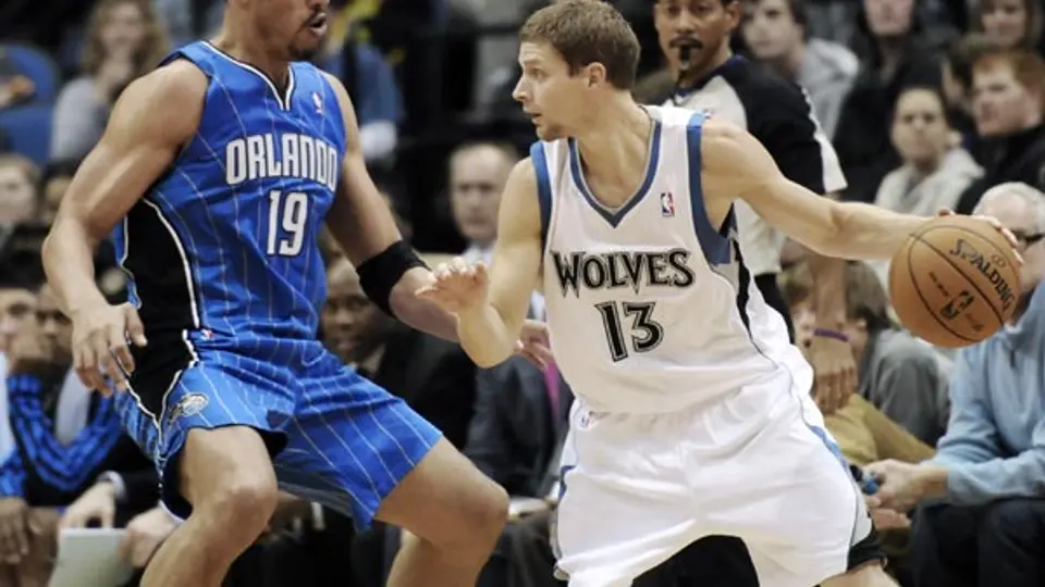 Ayón y el Magic pierden en su visita a Minnesota