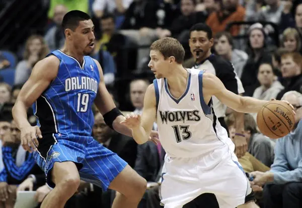 Ayón y el Magic pierden en su visita a Minnesota