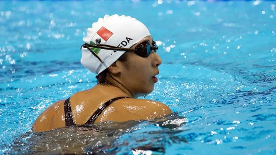 Lizeth Rueda termina penúltima en el Maratón de nado