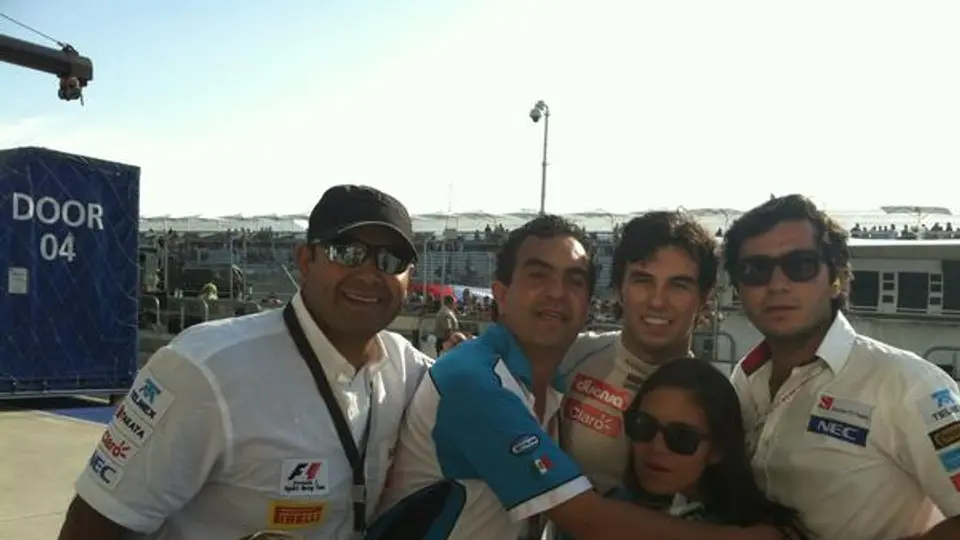 Apoyan con entusiasmo a Checo