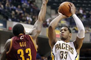 Pacers se imponen 98-91 a Cavaliers en tiempo extra