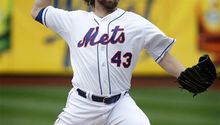 Dickey llega a 19 victorias con Mets