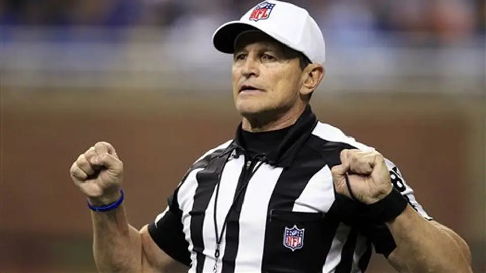 NFL y árbitros aprueban acuerdo por ocho años