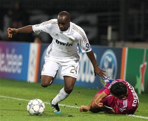 En el Grupo D, Real Madrid suma puntos al vencer al Lyon 0-2. FOTO: AP