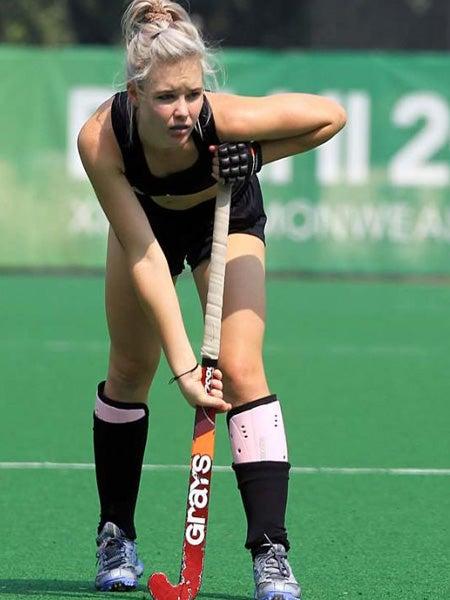 Charlotte ha sido llamada la 'La goleadora sexy' del Hockey sobre Hierba|ESPECIALES