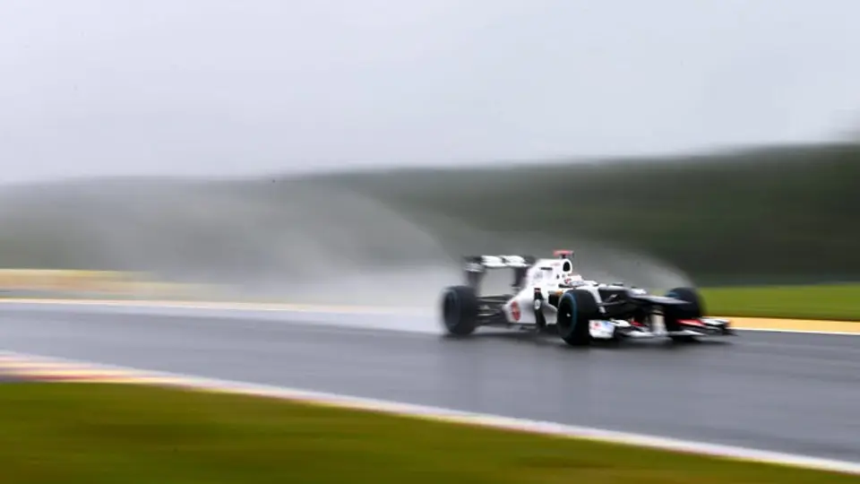 Kobayashi, compañero de Checo' domina la P1