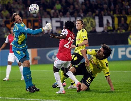 Ambos equipos salieron con todo. FOTO: AP
