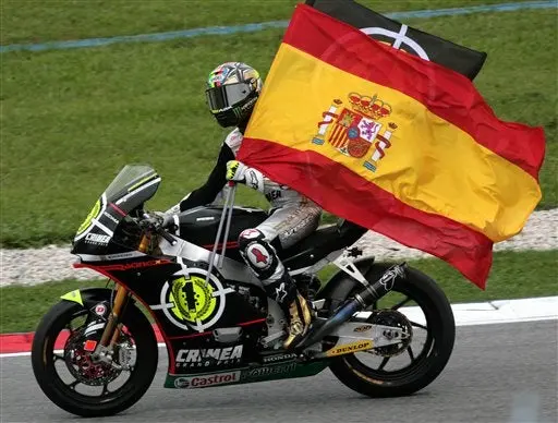 Español Toni Elías se corona en Moto2