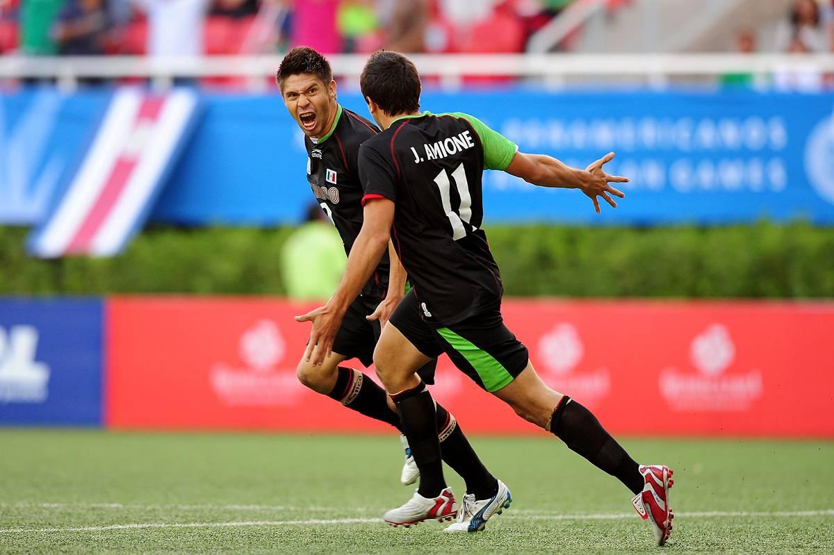 Oribe Peralta destacó con un hat trick. FOTO: SAÚL MOLINA