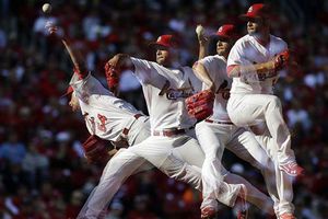 García, baja en playoffs por lesión