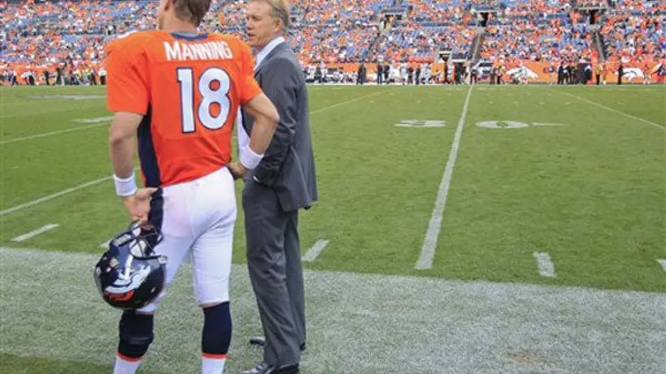 Peyton brilla en victoria sobre Raiders