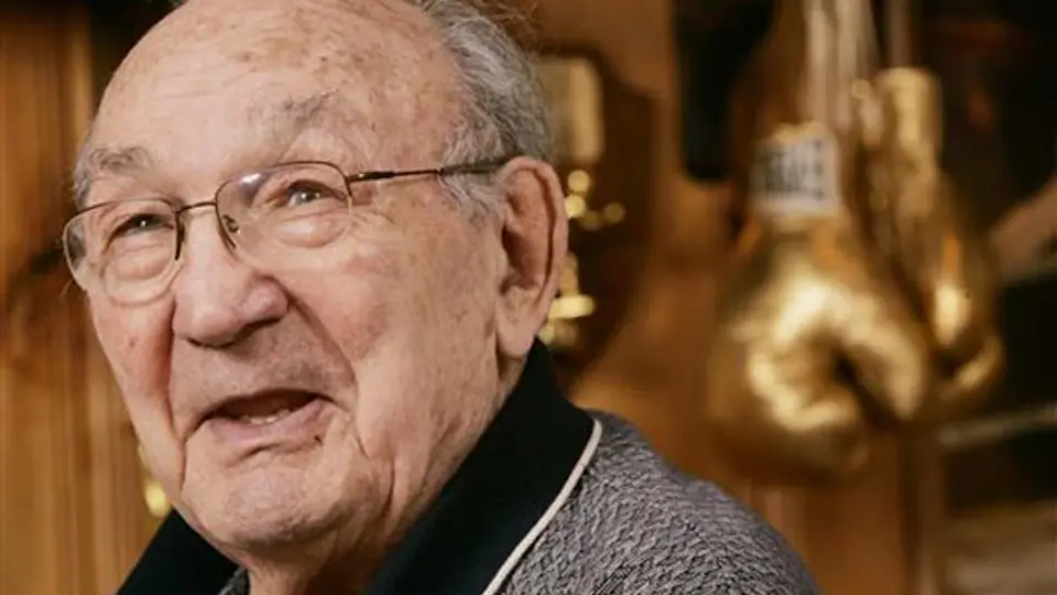 ?Fallece ex boxeador Carmen Basilio