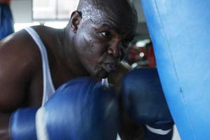 Asesinan a ex boxeador en Ecuador