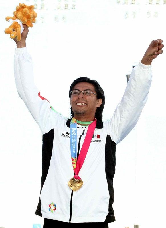 El atleta sumó una más de oro a la delegación mexicana. FOTO: MEXSPORT
