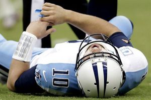 Locker se lesiona ante Texanos