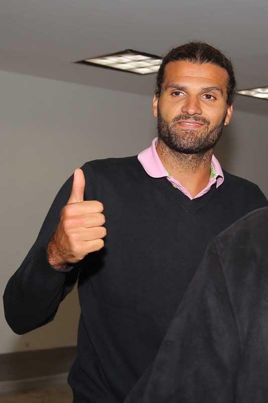 Está listo para portar la camiseta de las Águilas. FOTO: CIRO GUTIÉRREZ