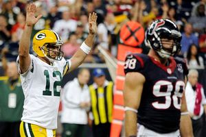 Un fantástico Rodgers le quita el invicto a los Texanos